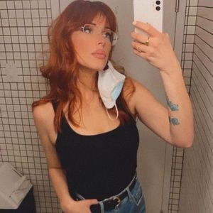 Meet your Posher, Ashley